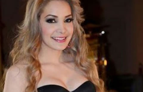 Ha presumido Barbie grupera ser hija de uno de los líderes templarios