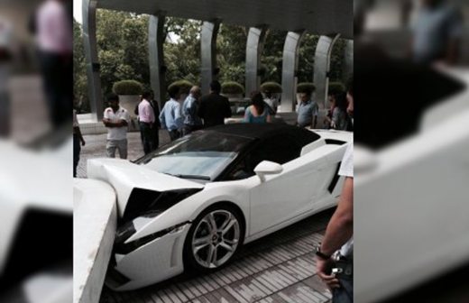 Video: choca valet parking un Lamborghini Gallardo