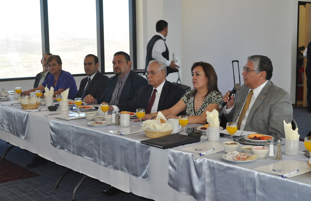 En rueda de prensa 