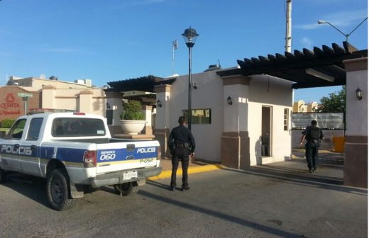 Balean caseta de Quintas Montecarlo y despojan a guardia de carpeta de registros