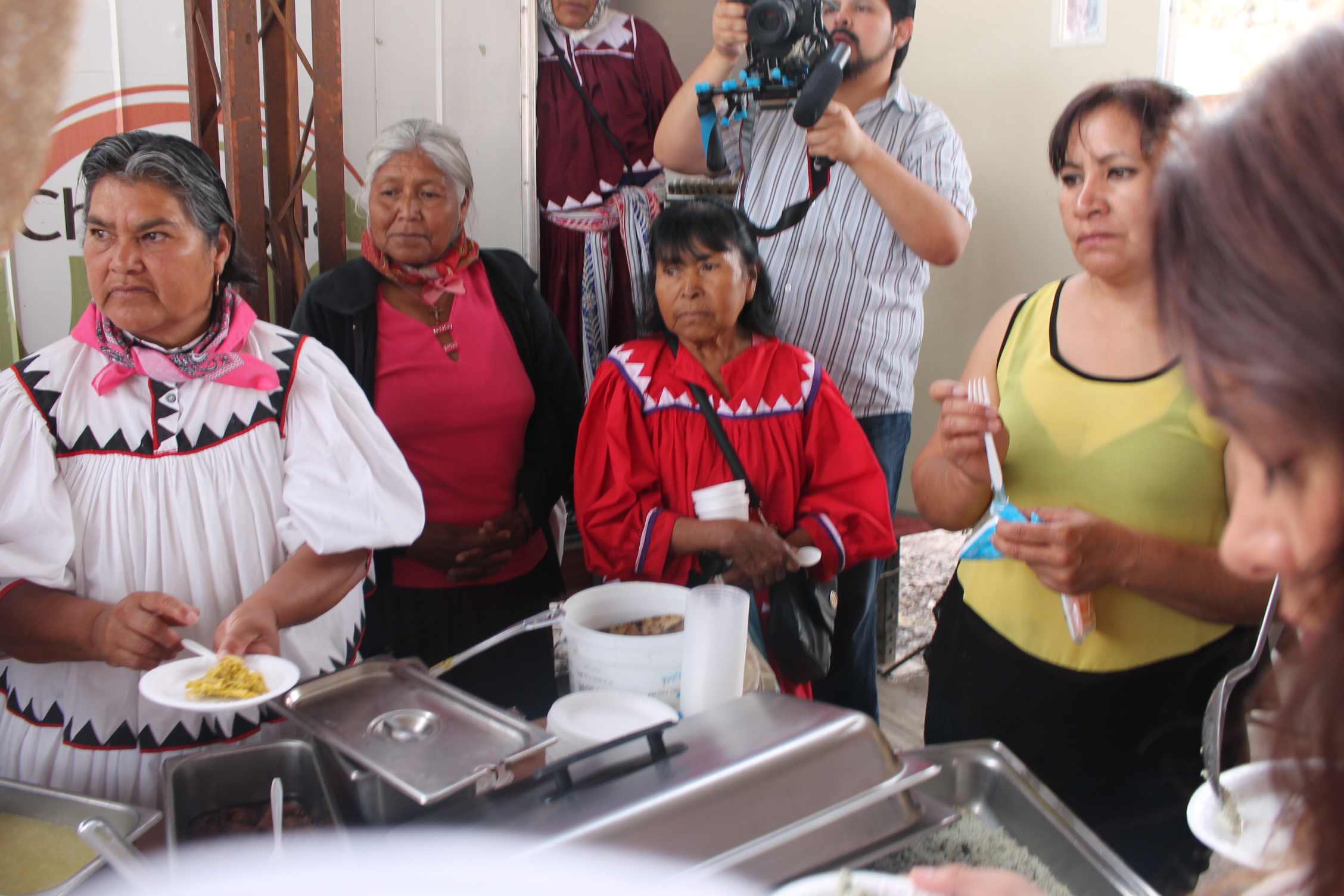 mujeres de las 4 etnias