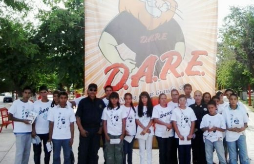 Se gradúan 18,000 jóvenes en el estado del programa Dare