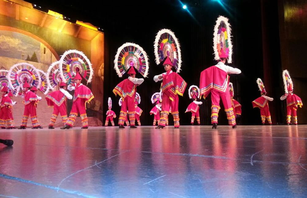 En el Teatro de los Héroes