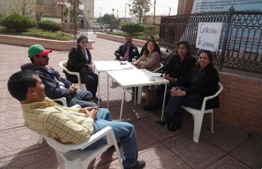 Cierran Presidencia Municipal de Saucillo; montan puesto de trabajo al aire libre