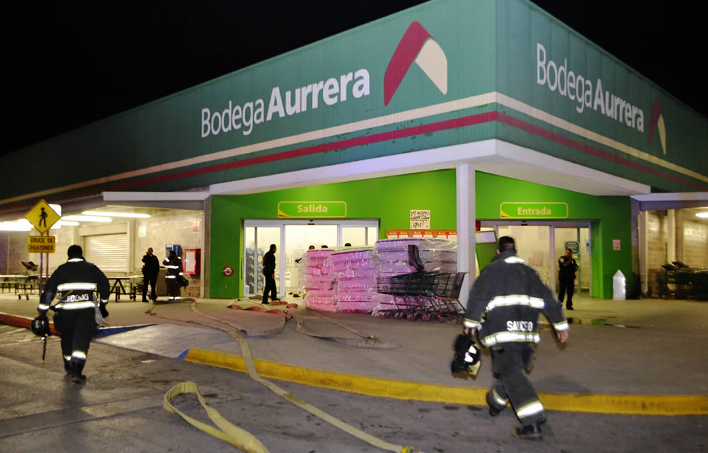 Reporte de incendio en Bodega Aurrera genera movilización de Bomberos | La  Opción de Chihuahua