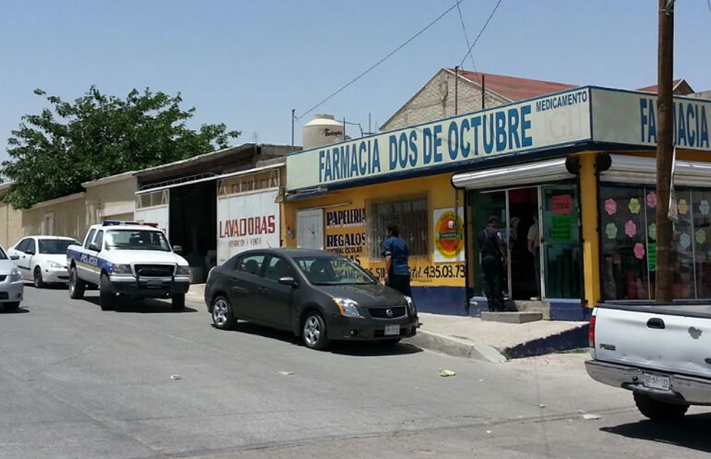 Se dieron a la fuga en un Escort de color blanco