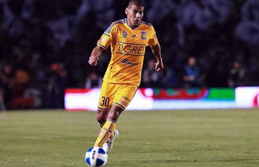 Regresa Carlos Salcido a Chivas