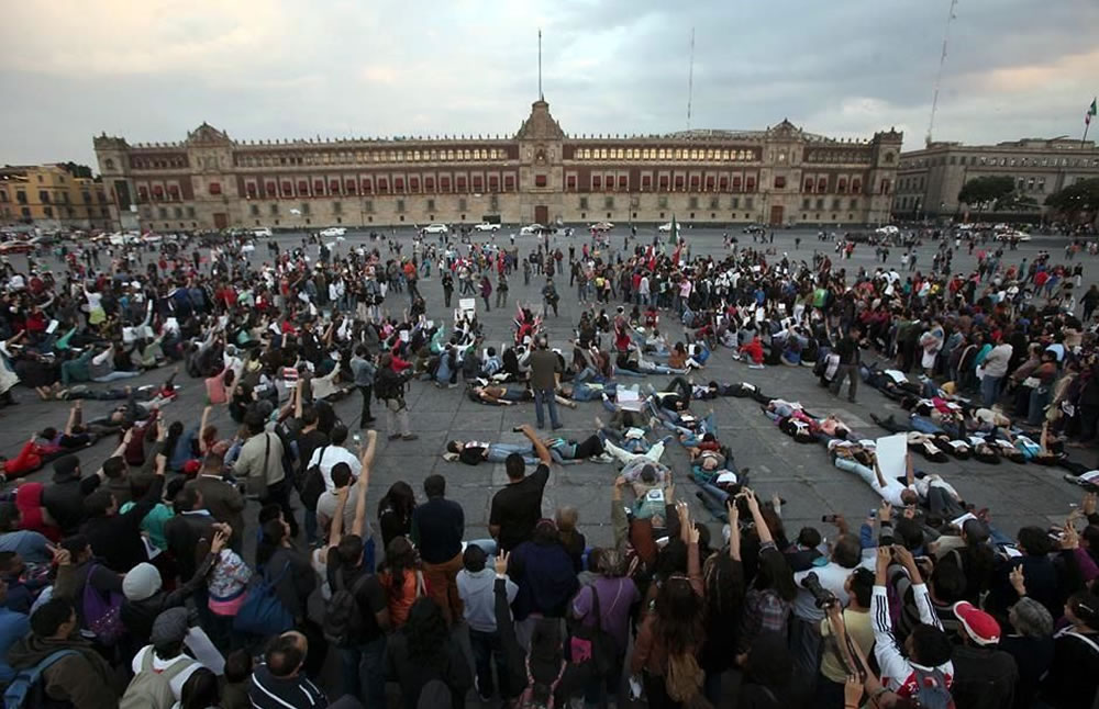 Apuntaron al Palacio Nacional