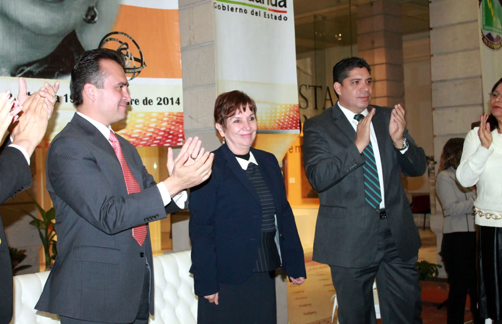 Aplaudieron a María Esther Orozco