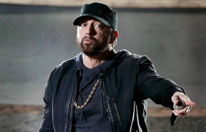 Eminem celebra 12 años sin beber alcohol