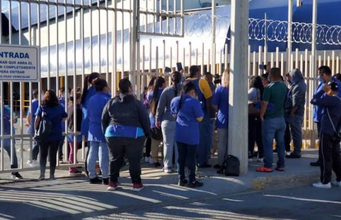 Ordena gobierno federal suspensión de labores en 13 maquilas