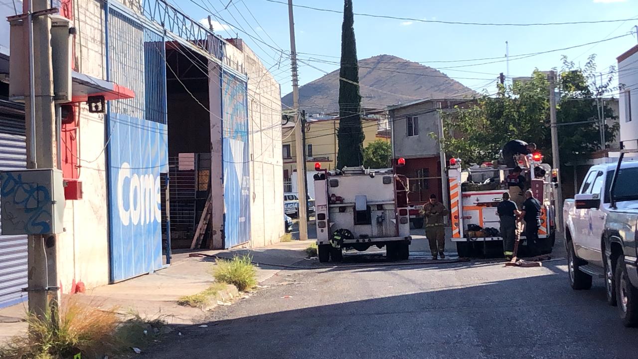 Sofocan incendio en tambo de comex | La Opción de Chihuahua