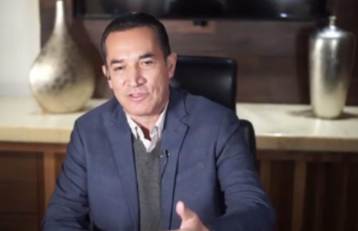 Abandonan cibernautas aburrida transmisión de borruel