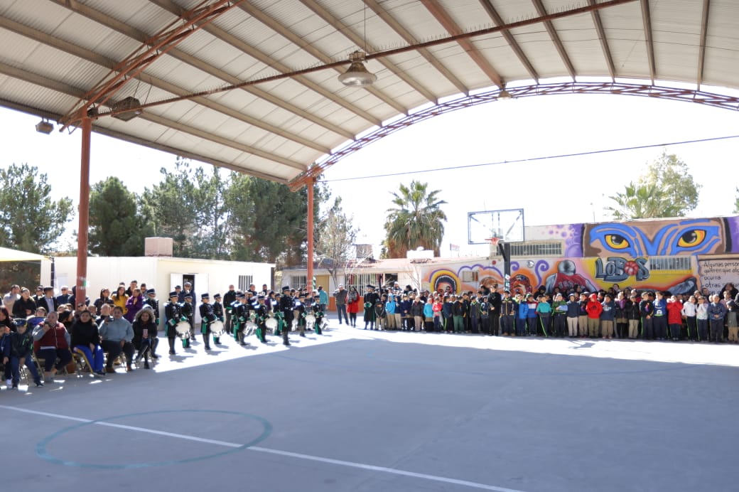 Destacan alumnos becados en escuela primaria Adolfo López Mateos | La  Opción de Chihuahua