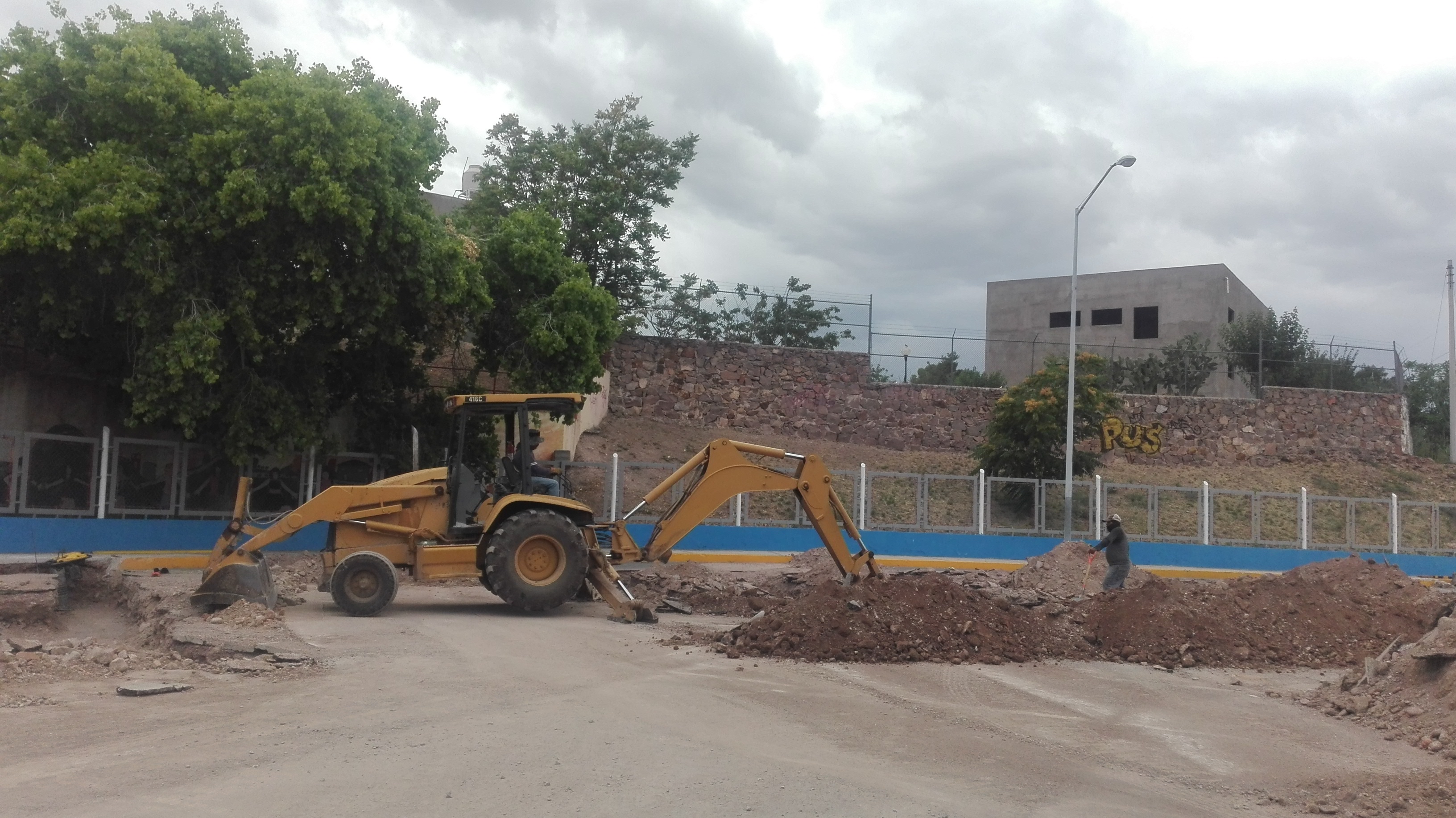 Inicia construcción de casa de la juventud