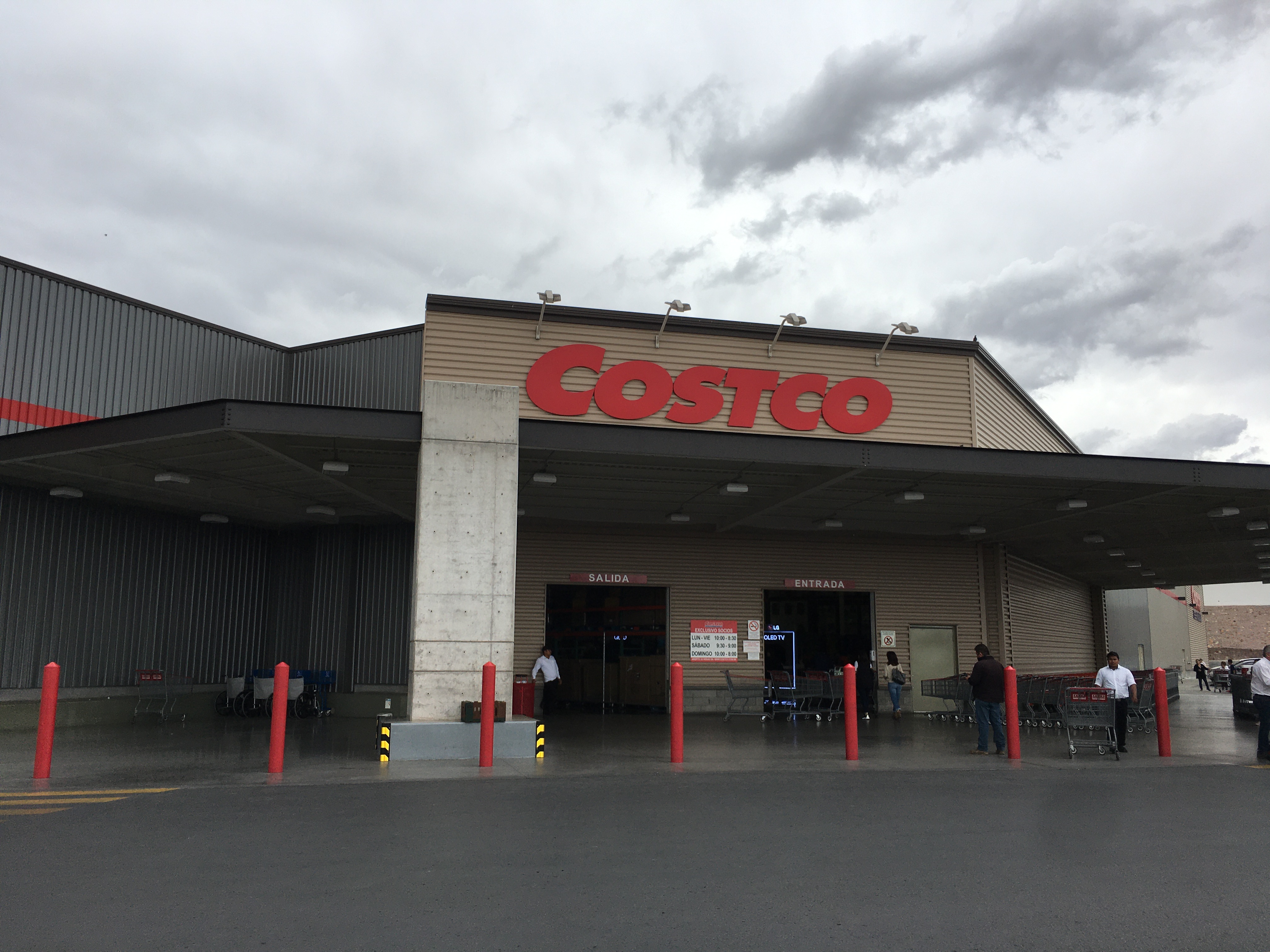Agotan papel higiénico en cotsco aquí La Opción de Chihuahua