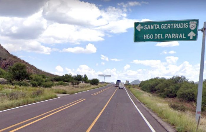 Muere en volcadura sobre la vía corta a parral