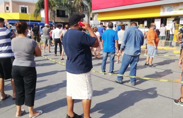 Se suspenderá venta de cerveza en Nuevo León si la gente hace fila ...