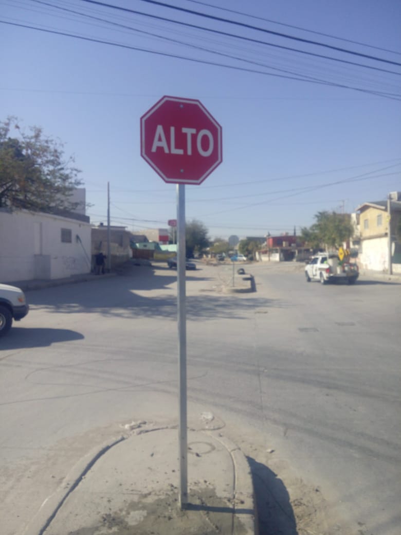 Para garantizar la seguridad de guiadores y peatones