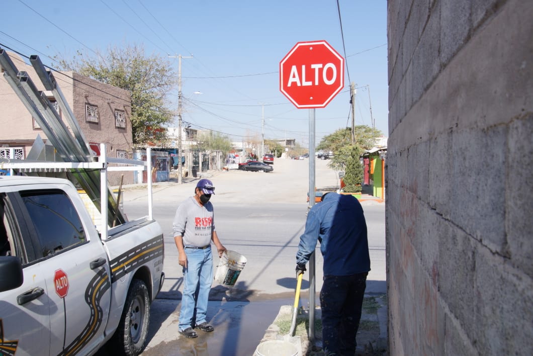 Para garantizar la seguridad de guiadores y peatones