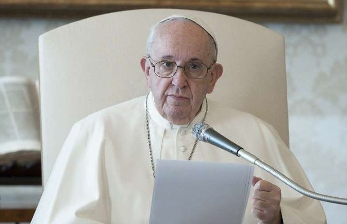 Incompatible estar a favor del aborto y defender medio ambiente: papa francisco